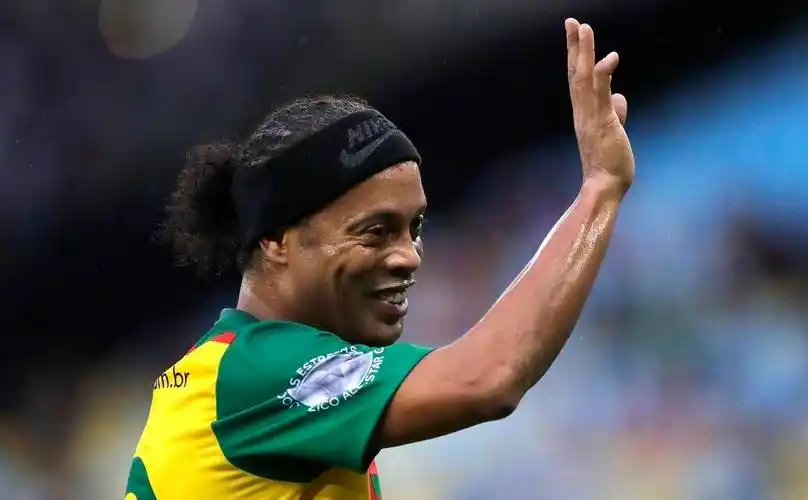 这两位名宿 这两位名宿